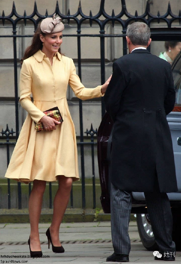 她貴比英女王，卻穿幾百塊的衣服美翻東南亞！