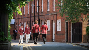 留英解析：孩子多大到英國留學最合適？